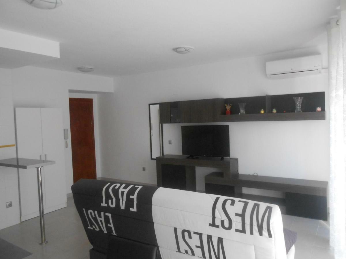 Apartamento Bazan 35 Apartment ตอร์เรเวียคา ภายนอก รูปภาพ